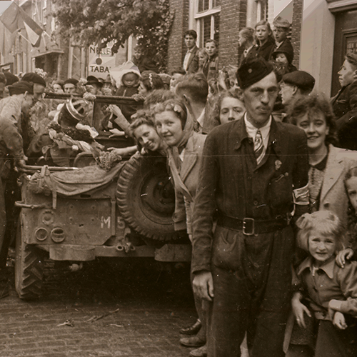 de tweede wereldoorlog in honderd foto's